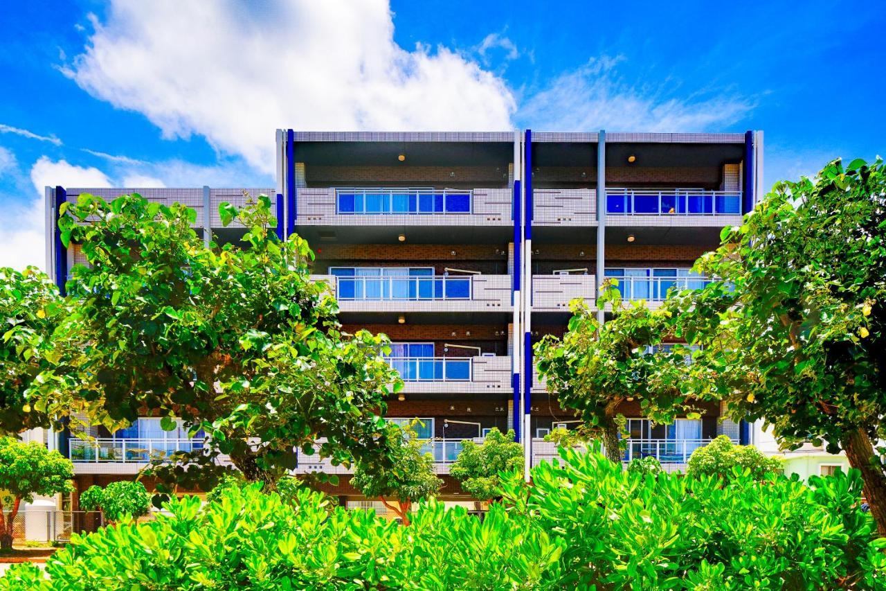 Appartamento Sunshine Coast Chatan Esterno foto