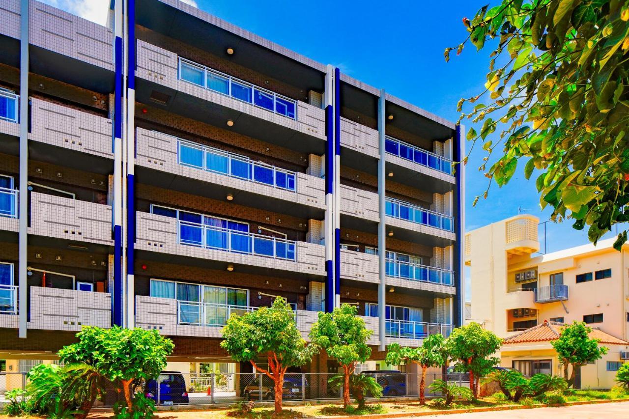 Appartamento Sunshine Coast Chatan Esterno foto